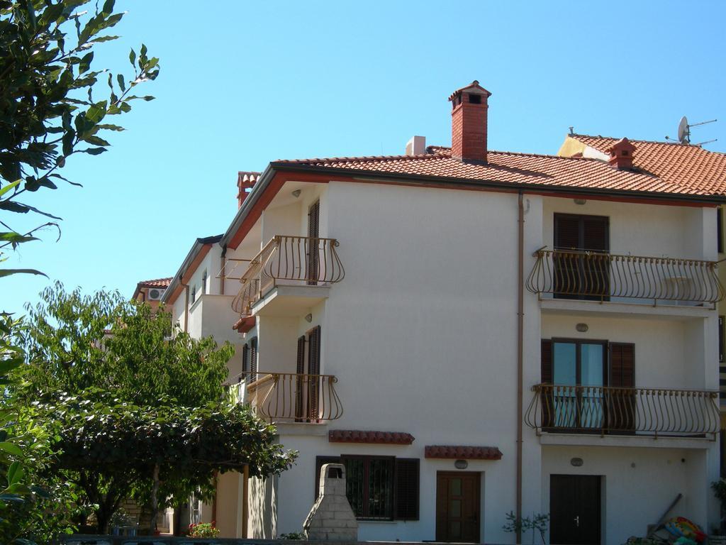 Nadija Apartman